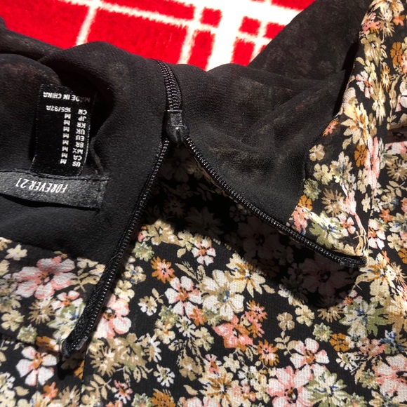 Floral Casual Dress - Picture 3 of 3